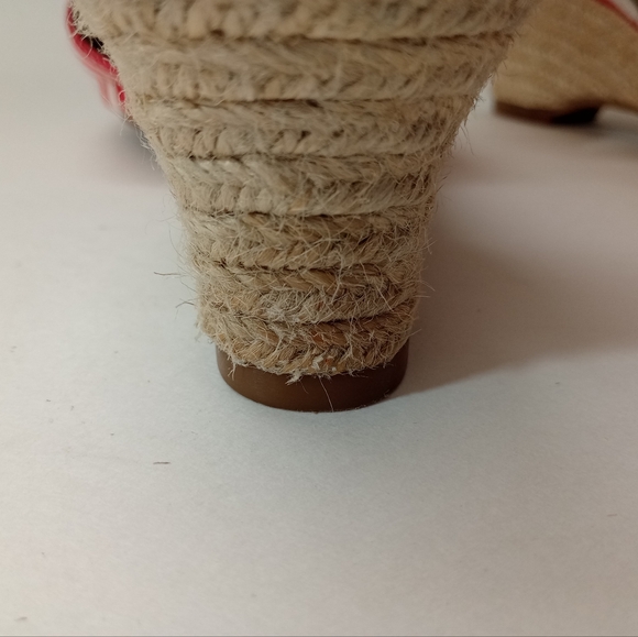 A2 by Aerosoles Red and White Striped Sandals Size 8.5 - Picture 8 of 9